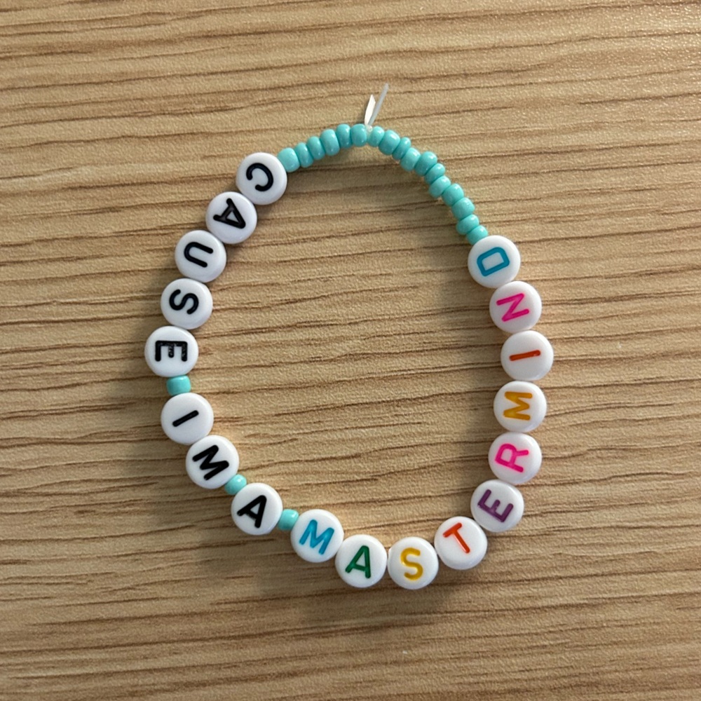 Mastermind Taylor Swift friendship bracelet